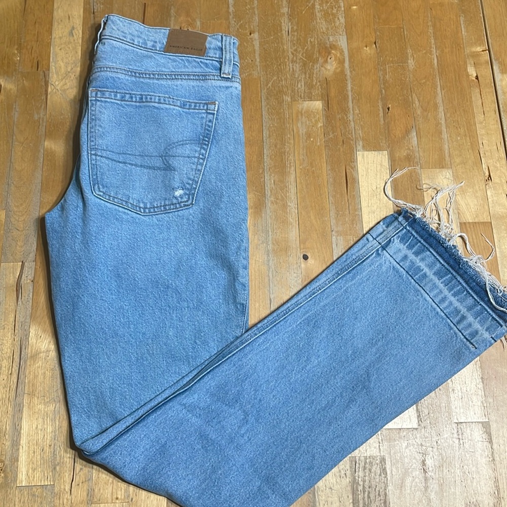 Women’s American Eagle jeans